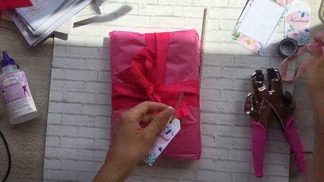 Скрапбукинг/упаковка блокнота/упаковка подарка смотреть онлайн