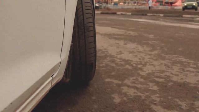 Hyundai Solaris на дисках 18-ого диаметра смотреть онлайн