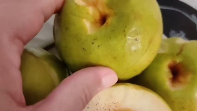 #запечённыеяблоки ЯБЛОКИ, ЗАПЕЧЁННЫЕ В МУЛЬТИВАРКЕ. смотреть онлайн