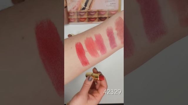 Сатиновая помада Giordani Gold смотреть онлайн