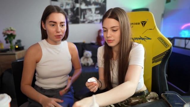 ИСТОРИЯ ЗНАКОМСТВА ЭКСАЙЛА И КАРОЛИНЫ смотреть онлайн