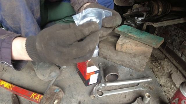 Замена шаровой опоры на Hyundai Getz смотреть онлайн