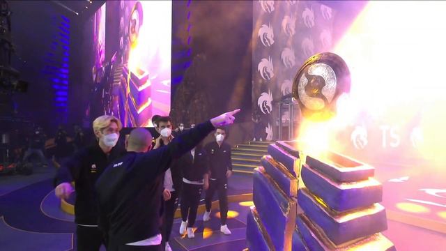 АЕГИС НАД ГОЛОВАМИ SPIRIT | Dota 2 | ГРАНД ФИНАЛ The International 10 | GRAND FINAL TI10 | PSG.LGD смотреть онлайн