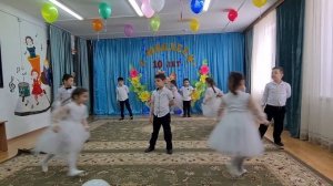 танец  "Звёздная страна"