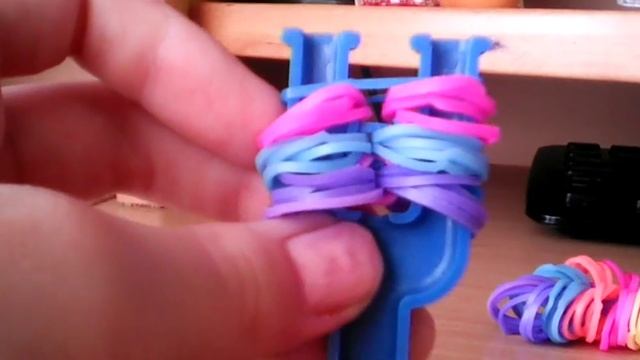 Пёрышко из резинок смотреть онлайн