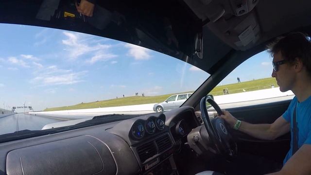 Tuned impreza Vs Skoda Octavia - Santa Pod 07/05/17 смотреть онлайн