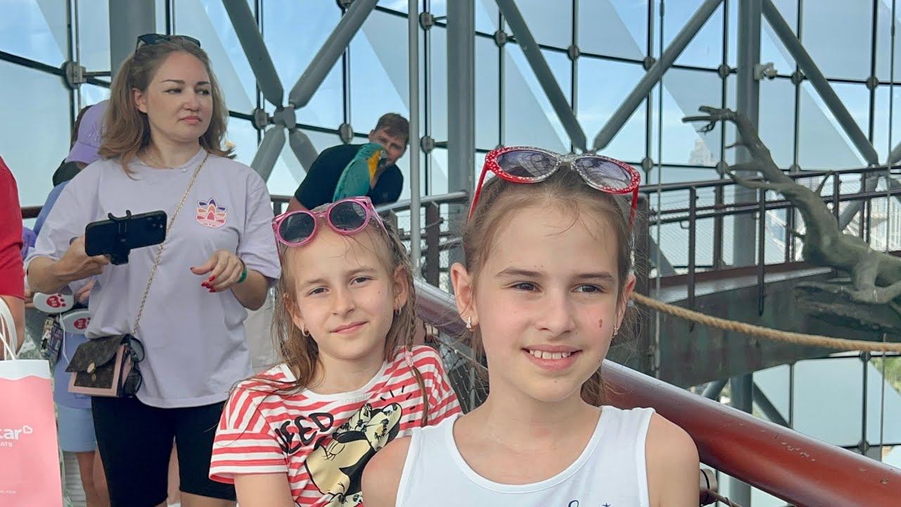 РУМ ТУР нашего отеля Amwaj Rotana 5* в Дубаи Едем в Green Planet Влог смотреть онлайн