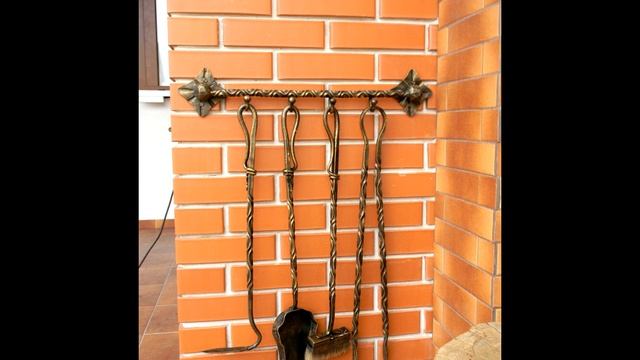 Красивая кованая щетка в каминном наборе , дизайн щетки веник для камина смотреть онлайн