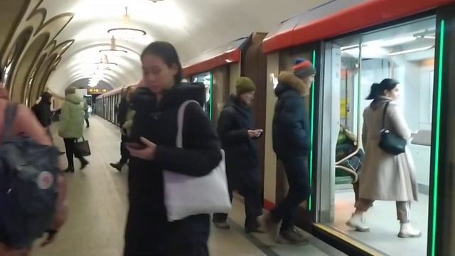 Метропоезд 81-775/776/777 "Москва-2020" маршрутом №013 против часовой стрелки смотреть онлайн