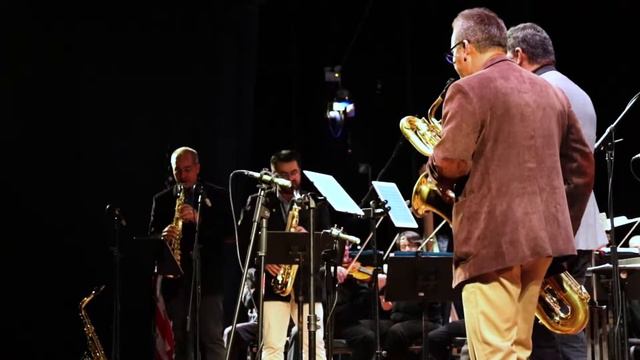 CUARTEANDO for Saxophone Quartet and Symphony Orchestra by Norman Calderón смотреть онлайн