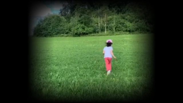 Cover Me In Sunshine - Cover by 5 year old girl -Cover Me In Sunshine performance with my daughter смотреть онлайн