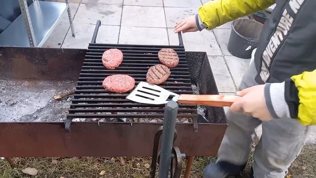 Командировка в Пермь, бургеры от внуков! смотреть онлайн