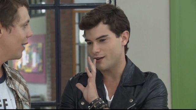 Промо "Виолетты2" с русскими субтитрами || #11 смотреть онлайн