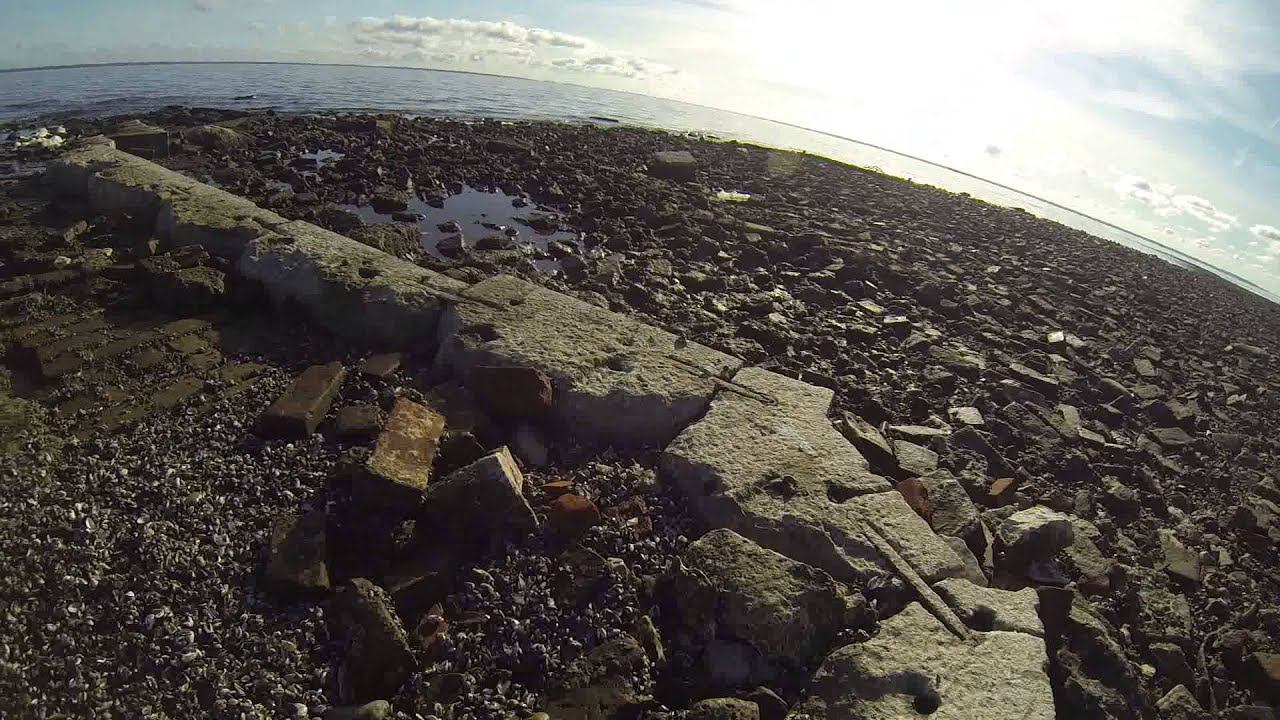 Затопленный город Молога. Эксклюзив редкие кадры. Осень 2013 года. The flooded city of Mologa.