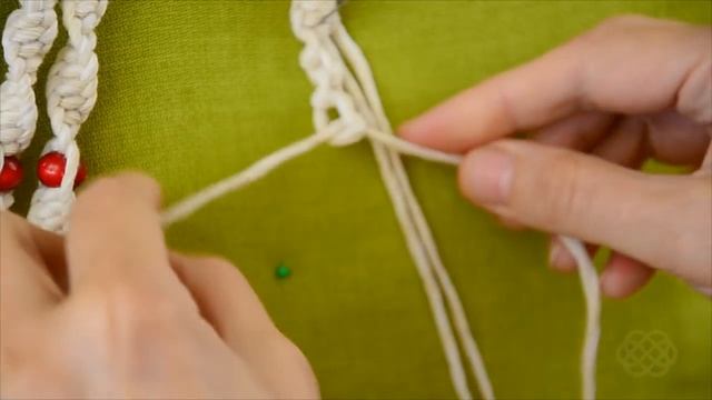 Macrame Plant Hanger / Blumenampel Makramee / Макраме Подвесное кашпо