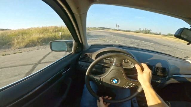 BMW E46 320i Drift Practice смотреть онлайн
