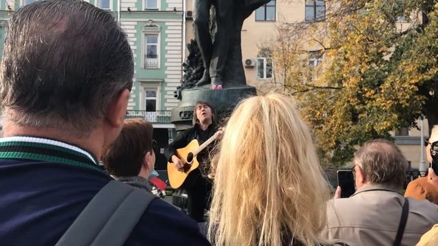 Сергей Есенин. Закружилась листва золотая. Исп Станислав Бартенев. Тверской бульвар. смотреть онлайн