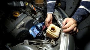 Как легко заменить жидкость гидроусилителя руля, на иномарках и Chery