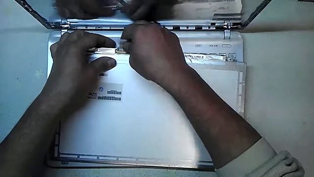 Sony Waio SVF152  -  Replace LCD