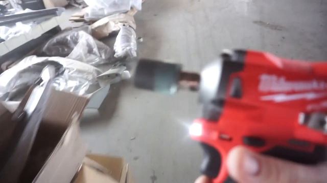 обзор Milwaukee Stubby Impact