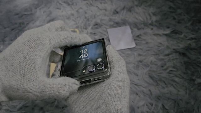 Samsung Z Flip 5 FlipSuit Case - Keith Haring Love, Donut, Blue and Pink interactive cards and case смотреть онлайн