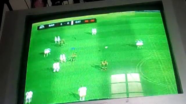 Jogando FIFA 14 no ps2 смотреть онлайн