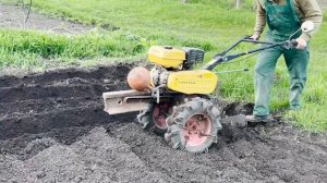 Нарезка борозд под картошку мотоблоком. Посадка картофеля ОКУЧЕВАТИЛЕМ