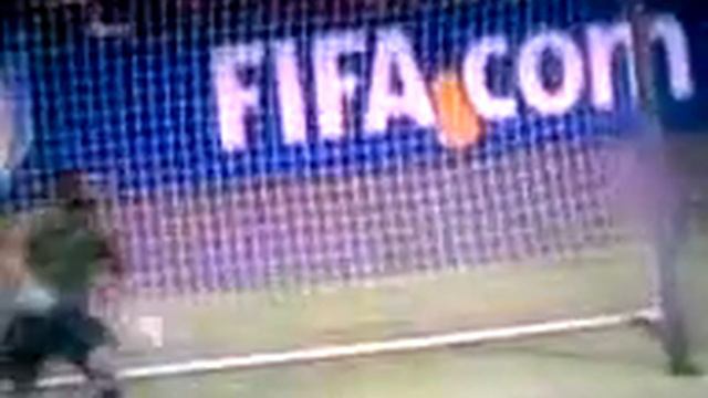 Van persie гол со штрафного.Fifa 08.3gp смотреть онлайн