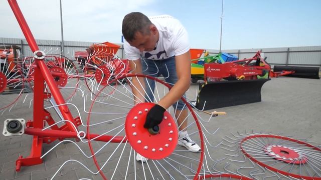 Как собрать грабли-ворошилки. Собираем грабли ГВН-4. смотреть онлайн