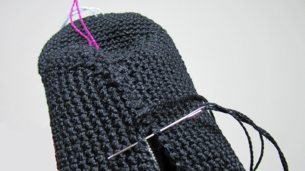 Сшиваю донышко вязаной крючком сумки смотреть онлайн