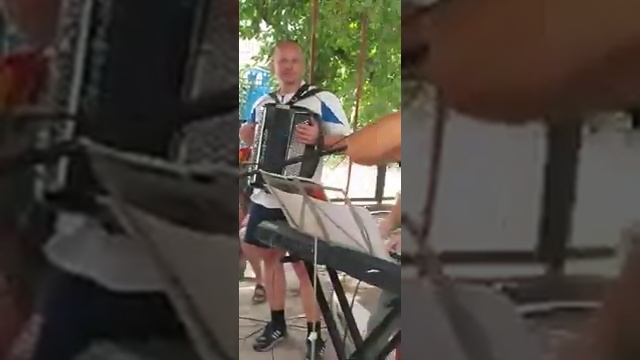 Утомленные солнцем...(отрывок,ансамбль "Братцы") смотреть онлайн