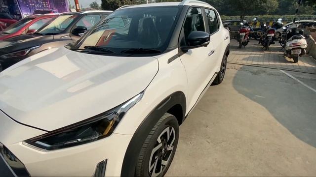2020 NISSAN MAGNITE VS MARUTI SUZUKI BALENO COMPARISON - कौनसी लेना सही होगा, PRICE, FEATURES, SPEC смотреть онлайн
