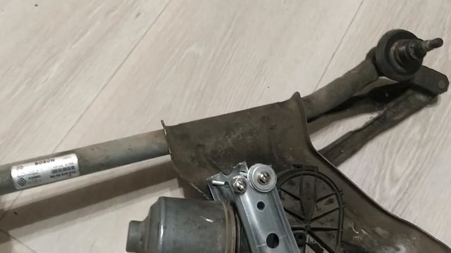 Когда мастер-мебельщик немного автослесарь. Ремонт мотор-редуктора дворников автомобиля. смотреть онлайн