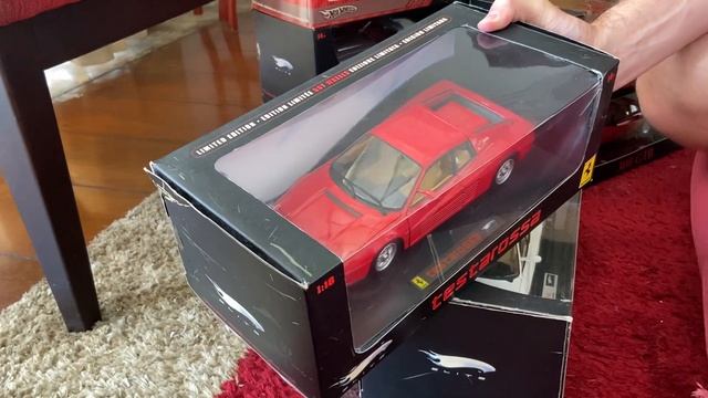 COLEÇÃO FERRARI 1:18 | MODELOS RAROS | Garagem em Escala смотреть онлайн