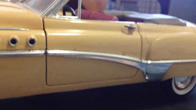 Buick Roadmaster 1949 MotorMax 1:18