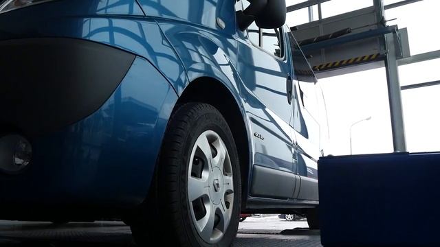 Renault Trafic prešiel zvýšením výkonu motora смотреть онлайн