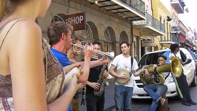 New Orleans Dixieland on Street смотреть онлайн