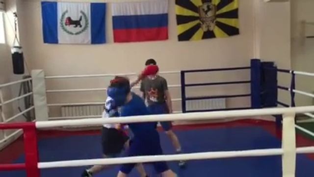 Бокс ,,АВАНГАРД" 2 раунд... смотреть онлайн