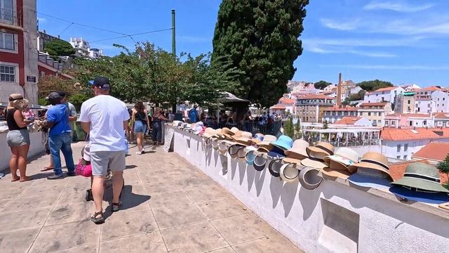 ?? [4K WALK] Alfama Lisbon Portugal Walking Tour 2023 - With Captions! смотреть онлайн