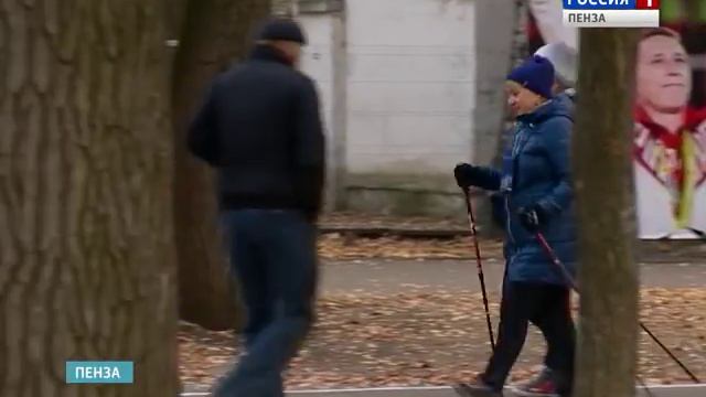На Олимпийской аллее разграничили потоки пешеходов и велосипедистов смотреть онлайн