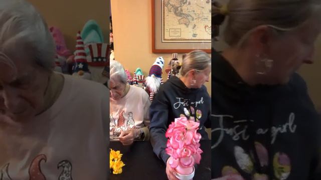 Flower Power Gnome смотреть онлайн