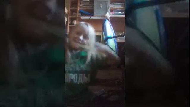 С подругой Дома смотреть онлайн