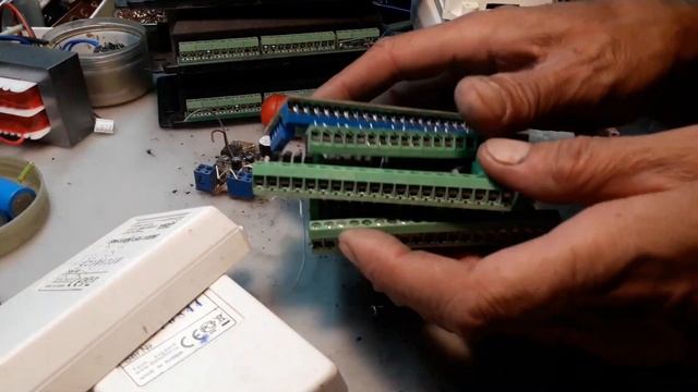 Разбор домофонных блоков на утиль (на запчасти) смотреть онлайн