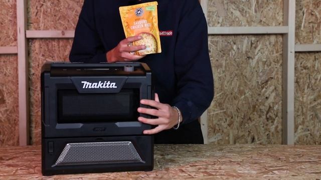 The Brand New Makita's 40V Cordless Microwave! смотреть онлайн