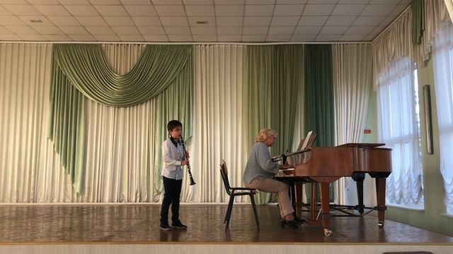 В.А.Моцарт «Менуэт» смотреть онлайн