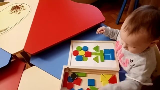 Развивающие занятия. Изучаем фигуры и цвета смотреть онлайн