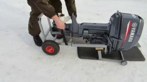 Тележка для лодочного мотора. Навешиваем на транец.