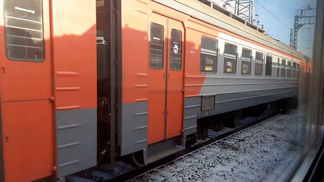 ЭД9М-0177 на 25-м пути (тупик) в Слюдянке + объявление информации в электричке ЭД9М-0085 смотреть онлайн