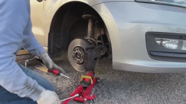 Замена стоек стабилизатора vw polo sedan