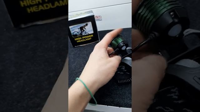 новый светодиодный фонарик LZW-260 смотреть онлайн